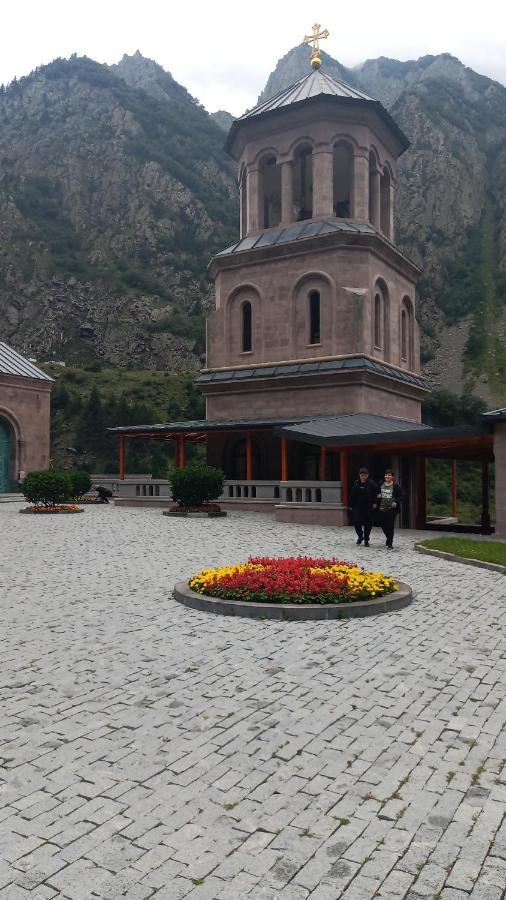 Eastern Georgia Hotel Kazbegi Bagian luar foto